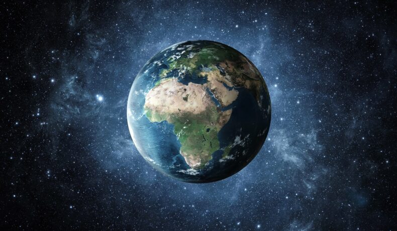 Imagine cu planeta Pământ, în spațiu închis la culoare, cu lumină albastră în spate. Mulți nu știu cum arăta Pământul acum 4 miliarde de ani