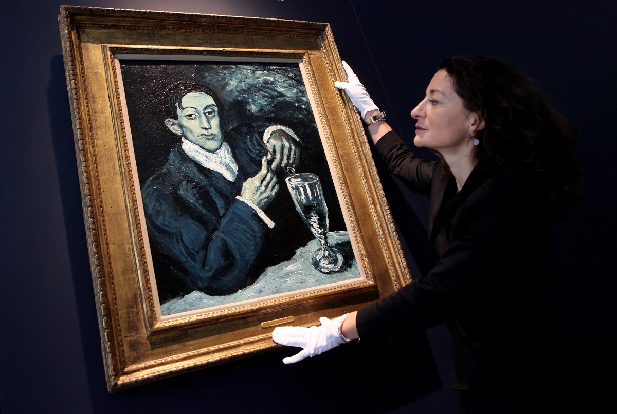 Tabloul Portrait of Angel Fernandez de Soto (The Absinthe Drinker), ajustat în 2010 de directoarea Casei de licitații Sothebys. Fundalul negru, tabloul are o ramă aurie