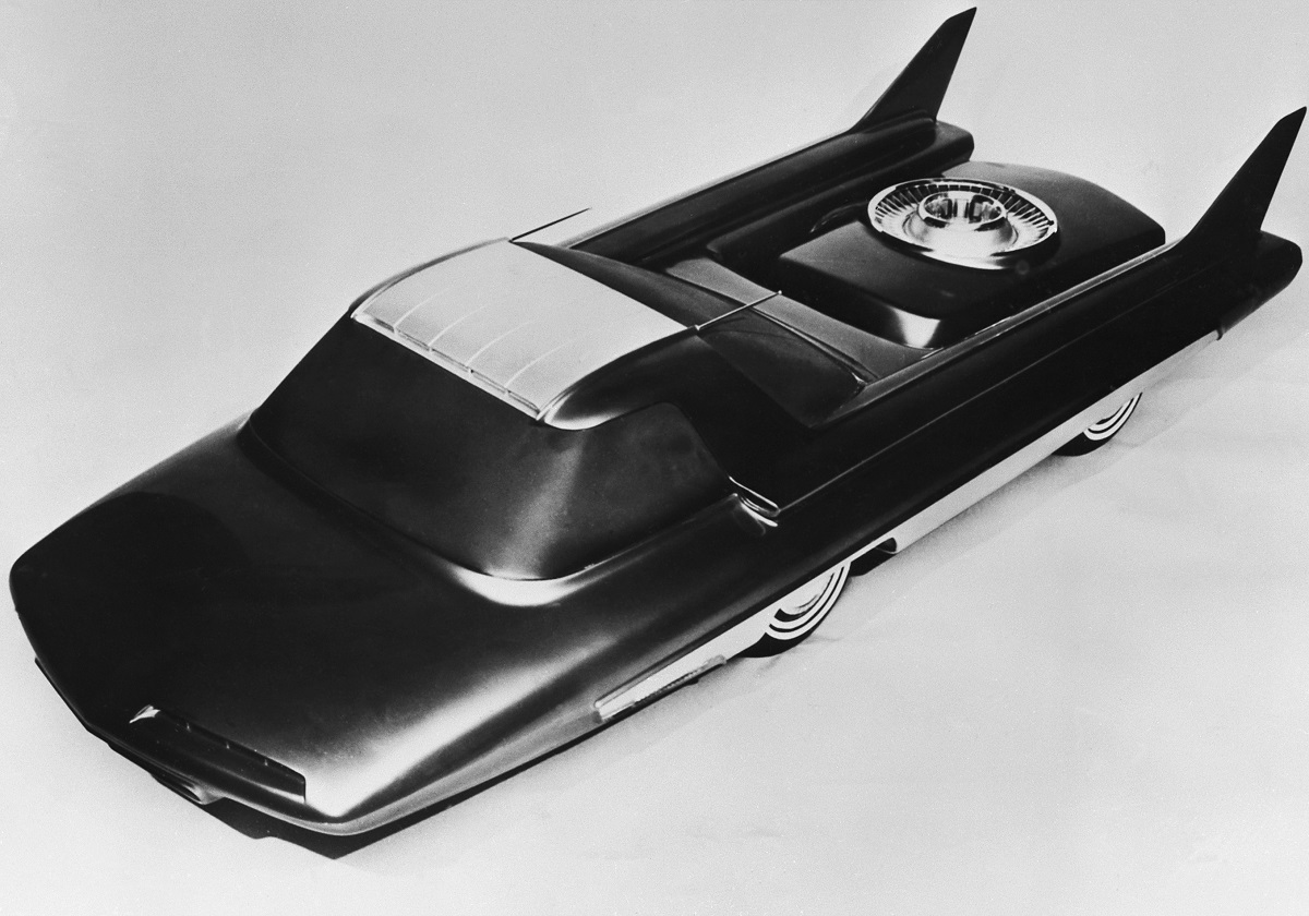 Mașina cu motor nuclear, Ford Nucleon, în alb-negru. E mare și are motorul în spate