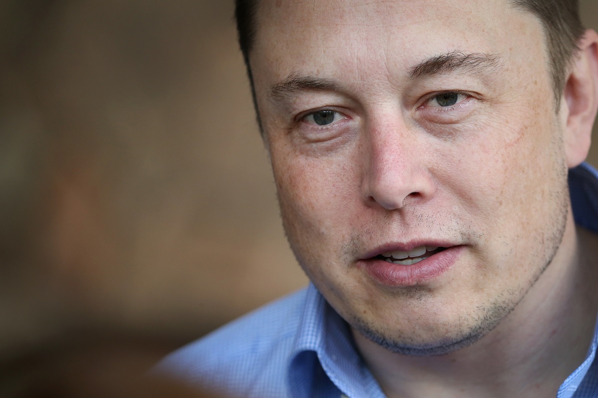 Elon Musk, în 2015, în cadrul Allen & Company Sun Valley Conference. Averile celor mai bogați oameni din lume au crescut în 2021, dar a lui Elon Musk a crescut cel mai mult