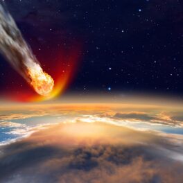 Un asteroid în flăcări, care urmează sa se ciocnească de Pământ. NASA a pus la unct un plan cu ce va face într-o situație similară