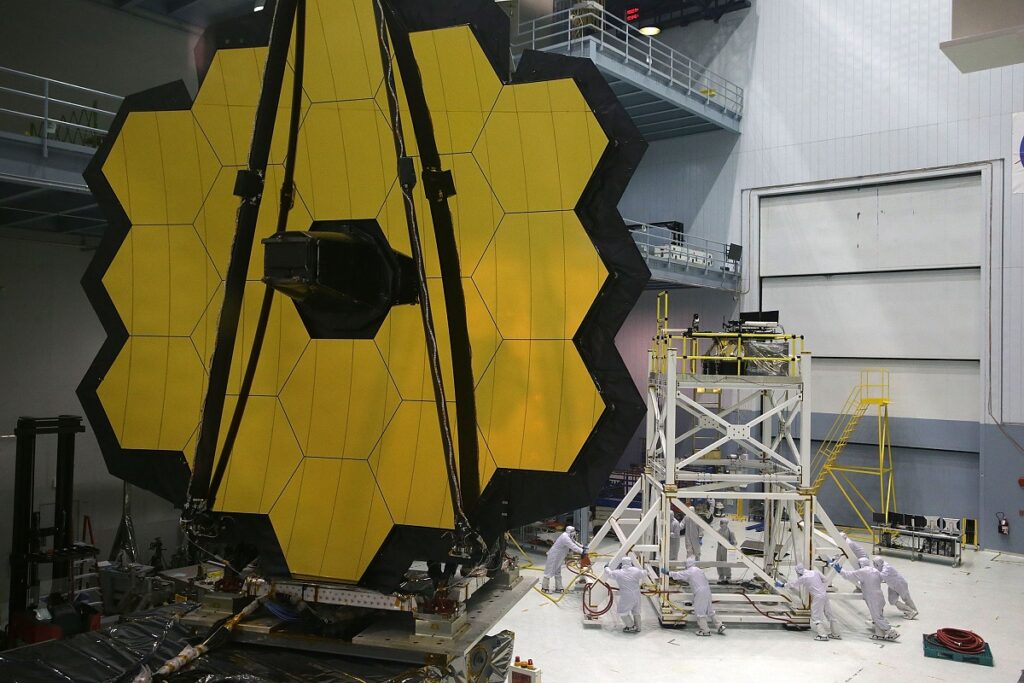 Telescopul james Webb, la Goddard Space Flight Center, deținut de NASA, în 2016. ESA a publicat ultimele imagini cu Telescopul James Webb