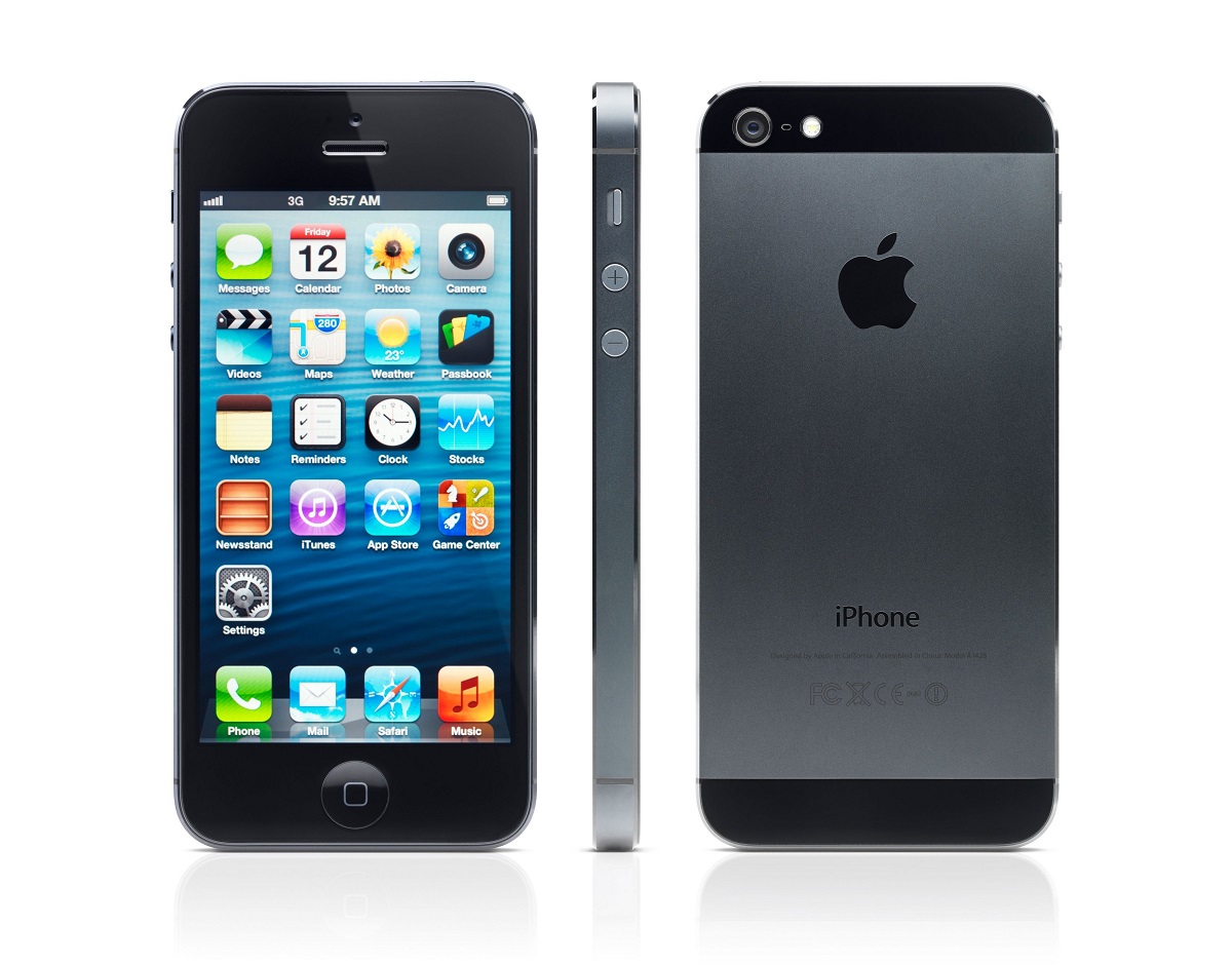 iPhone 5, pe fundal alb, față, spate și lateral