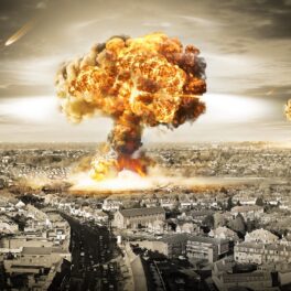 Conflict nuclear, cu 2 bombe care sunt lansate asupra unui oraș. Experții au explicat ce se întâmplă când explodează o bombă nucleară