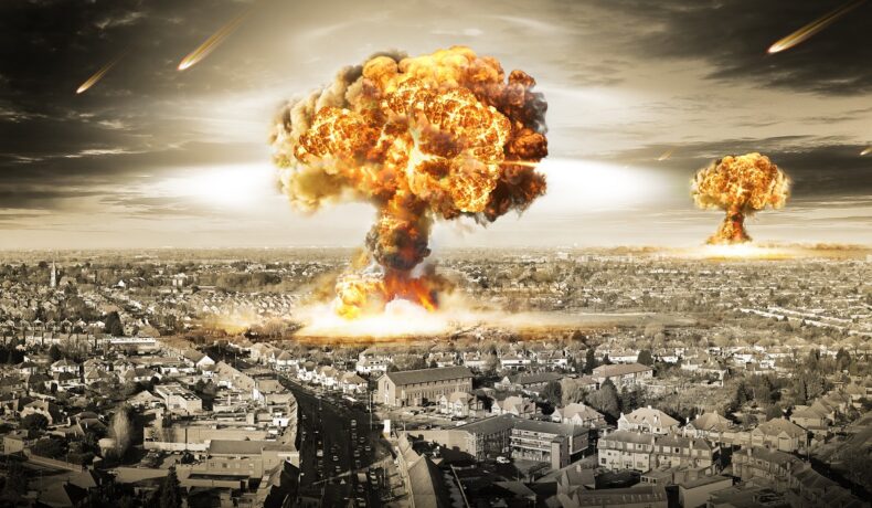 Conflict nuclear, cu 2 bombe care sunt lansate asupra unui oraș. Experții au explicat ce se întâmplă când explodează o bombă nucleară