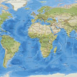 Hartă cu toate cele 7 continente, diferite față de primele continente ale Pământului