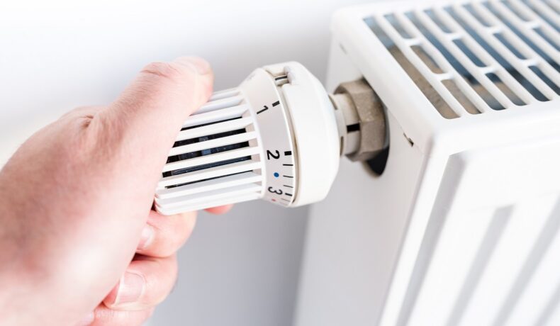 Temperatura optimă pentru casă, potrivit experților. Cum poți încălzi locuința fără să îți încarci factura