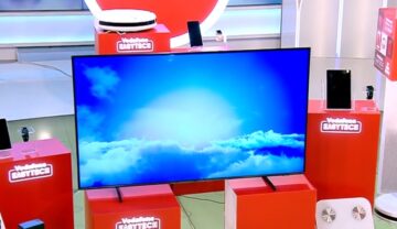Televizor smart prezentat de Vlad Andriescu, la Neatza cu Răzvan și Dani, 29 ianuarie 2023, când a dezvăluit care sunt beneficiile unui televizor smart