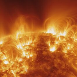 Soarele, cu o explozie solară extrem de puternică