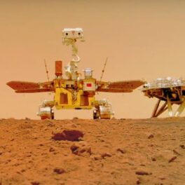 Selfie cu roverul Zhurong pe Marte. Imagini surprinse de NASA pe Marte confirmă că Zhurong nu s-a mai mișcat