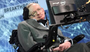 Stephen Hawking, in scaunul cu rotile, 2016. Recent, a fost dezvăluita care a fost ultima teorie a sa