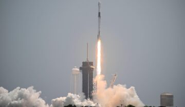 Lansare rachetă Dragon-2, SpaceX, lansată pe 5 iunie 2023, pentru a ilustra cum satelitul românesc ROM-2 a ajuns în spațiu cu o rachetă Falcon 9