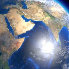 Imagine cu globul pământesc, cu oceanul indian, unde a ajuns continentul pierdut al Pământului